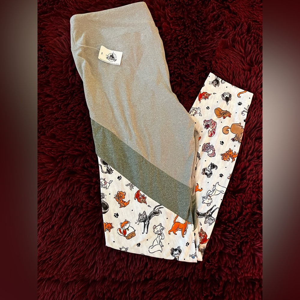 NWT Disney leggings